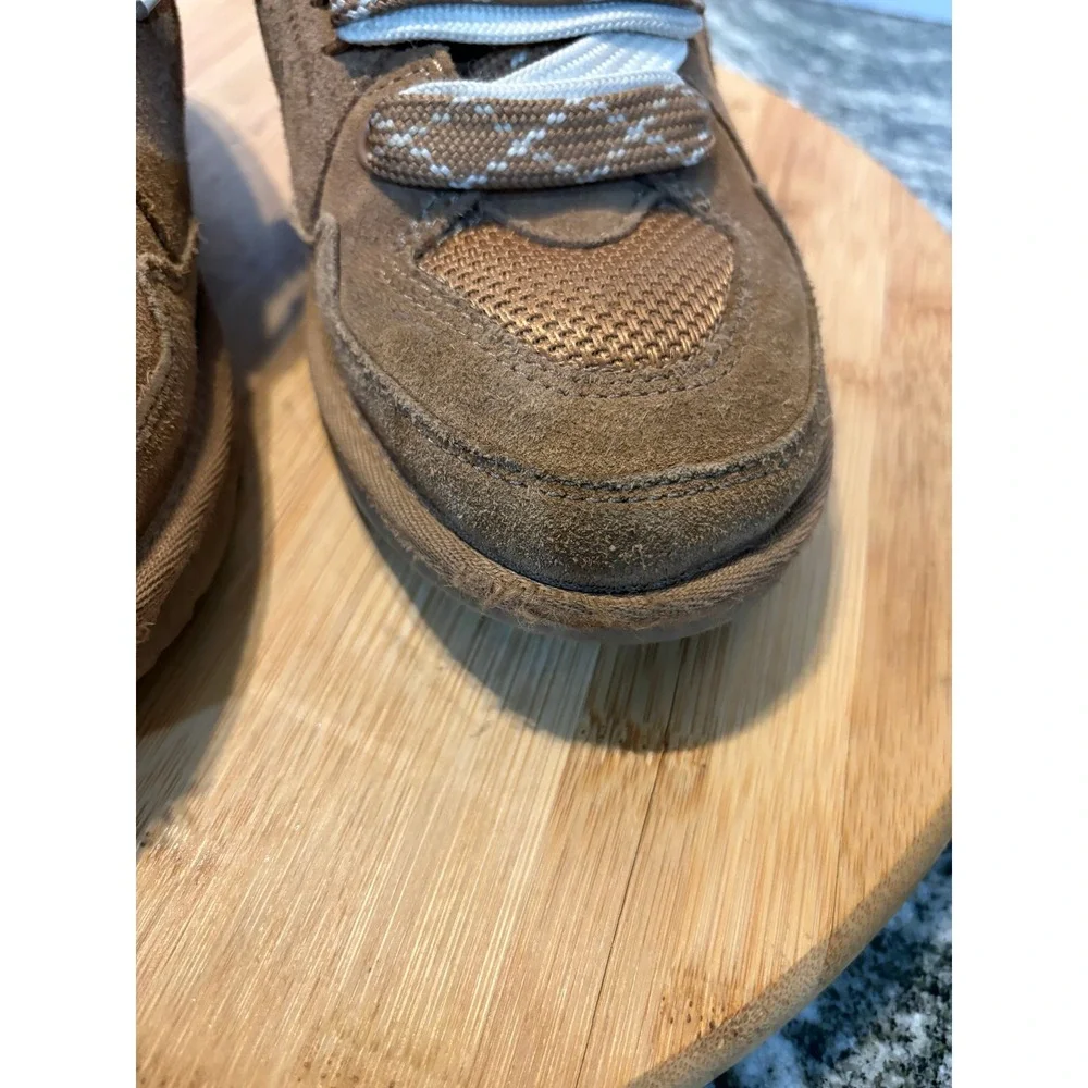 UGG Kids Lowmel Chestnut Suede Sneakers Tan 1166490K Size 6Y